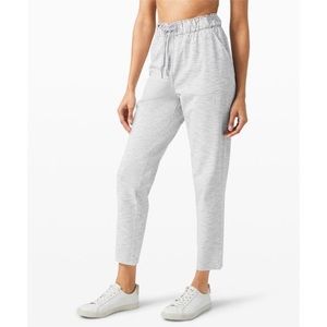 Lululemon On the Fly High Rise Jogger